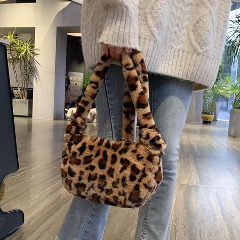 CHEETAH PRINT BAG Leopard Plush, Leopard Print Handbags, Winter Handbags, Fluffy Bag, Leopard Handbag, Faux Fur Handbag, Camel Style, Purse Trends, Fur Handbags