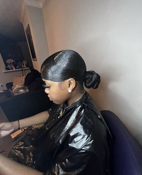 Swoop Top Knot Bun, Bun With Braiding Hair Weave, Bun To The Back, Sleek Buns, Black Hair Bun, Low Ponytail Hairstyles, Short Hair Ponytail, Blonde Highlights On Dark Hair, Top Knot Bun