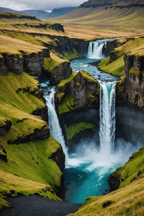 7 Thrilling Adventure Activities in Iceland for Outdoor Enthusiasts! Nature, Iceland Travel Aesthetic, Iceland Aesthetic, Volcano Landscape, Iceland Travel Photography, Iceland Volcano, Iceland Hiking, Land Of Fire And Ice, Iceland Nature