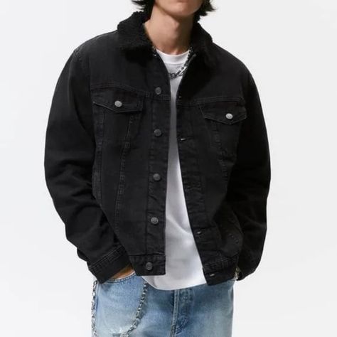 ZARA Mens black fleece trimmed denim jacket Men’s Black Denim Jacket Outfit, How To Style Black Denim Jacket Men, Mens Jeans Jacket Outfit, Black Denim Shirt Men Outfits, Outfit Jaket Jeans Pria, Black Denim Jacket Men Outfits, Jean Jacket Outfits Men Aesthetic, Black Jacket Jeans Outfit, Black Corduroy Jacket Outfit Men