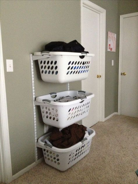 10 Clever Storage Ideas for Your Tiny Laundry Room #Clever#storage#laundry#easy#2018#exclusivedesign Diy Lavanderia, Diy Bathroom Storage Ideas, Small Laundry Room Organization, Old Bathrooms, Room Storage Diy, Basket Diy, Diy Bathroom Storage, Old Bathroom, Laundry Baskets