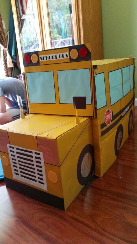 School bus Bus Halloween Costumes, School Bus Cardboard Diy, Cardboard School Bus, Cardboard Bus, School Bus Craft, School Bus Art, Bus Craft, School Bus Crafts, School Bus Party