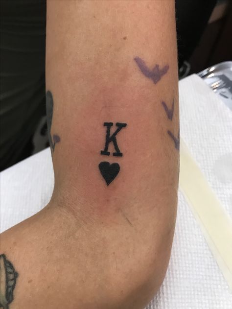 King of Hearts tattoo outline King Of Hearts Tattoo Design, 2 Of Hearts Tattoo Card, King Card Tattoos For Men, King Of Hearts Finger Tattoo, King Hearts Tattoo, King Of Hearts Tattoo Men, King Of My Heart Tattoo, King Of Hearts Nails, King Card Tattoo Design