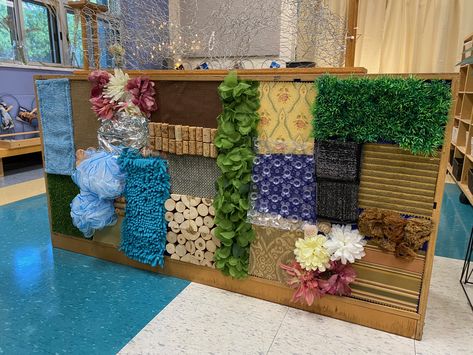 Outstanding Nursery Environment, Childcare Sensory Activities, Reggio Wall Decor, Preschool Classroom Environment, Reggio Wall Displays, Small Play Corner Ideas, Sensory Area Preschool, Reggio Inspired Classrooms Decor, Nature Based Infant Classroom