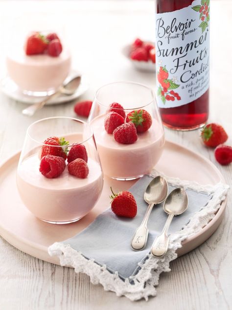 Strawberry And Raspberry Mousse: Afternoon Tea Ideas Raspberry Mousse Recipe, Afternoon Tea Ideas, Yoghurt Bark, Low Fodmap Recipe, Passion Fruit Mousse, Slow Roast Lamb, Vegan Chocolate Mousse, Tea Cup Cake, Fodmap Diet Recipes