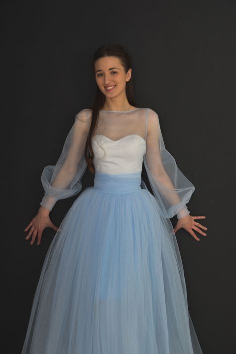 Elegant Flowy Blue Skirt, Light Blue Tulle Skirt, Elegant Blue Tulle Skirt, Pale Blue Fantasy Dress, Elegant Blue Voluminous Skirt, Blue Bridal Dress, Fluffy Tulle Skirt, Wedding Dress Fantasy, Fantasy Wedding Dress