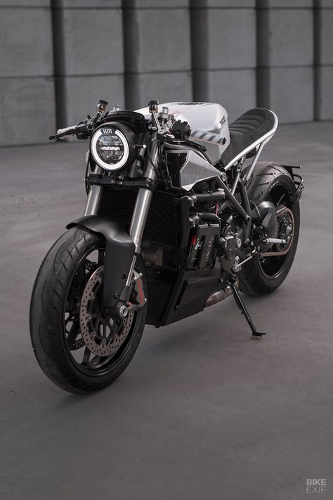 Ducati 848 neo-retro cafe racer by Motocrew of Berlin Neo Retro Motorcycle, Black Ducati, Cafe Racer Headlight, Classic Cafe Racer, Ducati Bike, Ducati 848 Evo, Modern Cafe Racer, Classic Cafe, Neo Retro