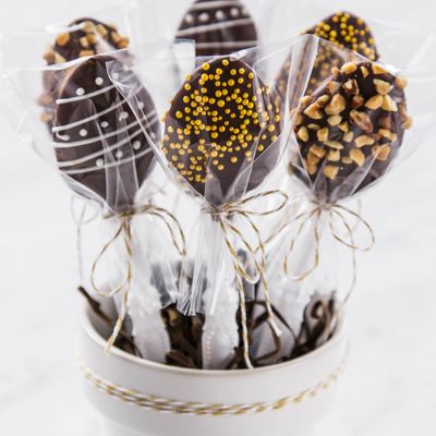 Chocolate Spoons Diy With Mold, Girls Night Out Ideas, Night Out Ideas, Hot Chocolate Spoons, Peanut Butter Truffles, Best Baking, Chocolate Spoons, Truffle Butter, Chocolate Bomb