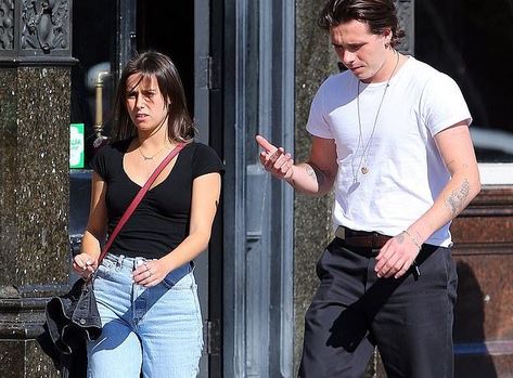 Brooklyn Beckham Girlfriend, Beckham Son, Hana Cross, High School Drama, Grazia Magazine, David And Victoria Beckham, Brooklyn Beckham, He Left, White Accessories