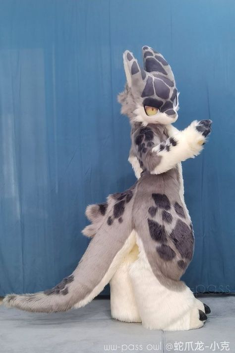 Dragon Fursuit, Wolf's Rain, Fursuit Ideas, Kemono Fursuit, Fursuit Tutorial, Fur Suit, Fur Suits, Fnaf Funny, Art Inspiration Drawing