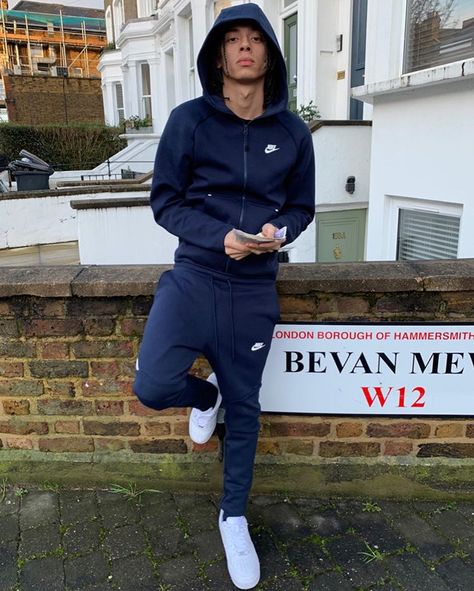 I Love Central Cee, Nike Tech Fleece Outfit Men, Nike Tech Fleece Tracksuit, Tech Outfit, Uk Drip, Fleece Outfit, Drip Outfit Men, Baby Nike, Nike Tracksuit