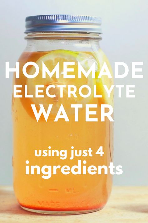 Electrolyte Drink Recipe, Homemade Electrolyte Drink, Electrolyte Water, Breakfast Low Carb, Electrolyte Drink, Keto Drink, Makanan Diet, Healthy Drinks Recipes, Diet Help