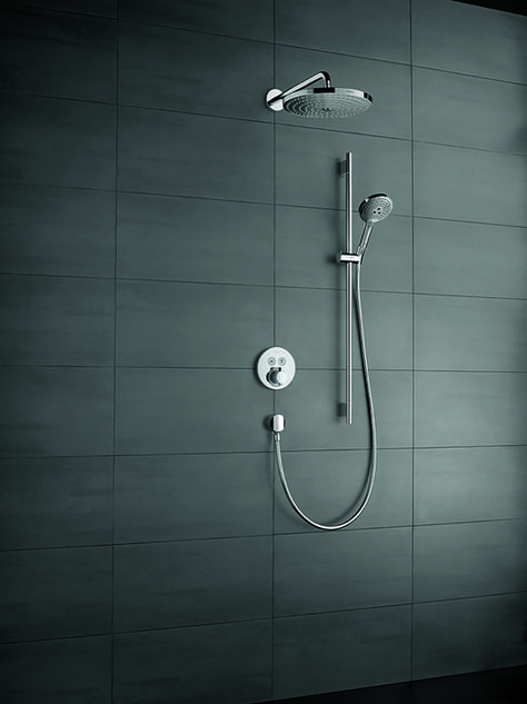 Gallery of Showers - Raindance Select - 1 Hansgrohe Bathroom, Bad Accessoires, Diy Bathroom Storage, Steam Showers Bathroom, Bathroom Taps, Wall Outlets, Bathroom Remodel Master, Shower Set, Shower Design