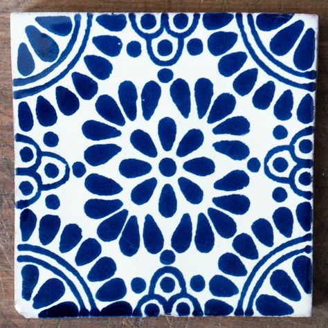 Mexican Pattern Tattoo, Blue And White Pottery Painting, Spanish Art Aesthetic, Mexican Tiles Pattern, Talavera Art Design, Mexican Pottery Designs Patterns, Talavera Designs Mexican Style, Mexican Tile Designs Patterns, Blue Mexican Aesthetic