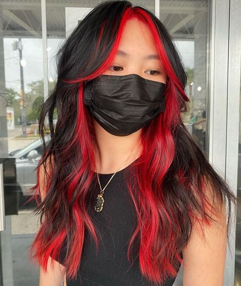 Halo Hair Colors, Red Hair Streaks, Black Hair With Red Highlights, Under Hair Dye, Underneath Hair Color, Red Hair With Highlights, Hair Colour Design, Grey Hair Transformation, Underneath Hair