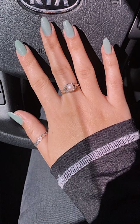 Nails With Mint Green Dress, Blue Green Manicure, Hoco Nails For Teal Dress, Light Jade Green Nails, Pale Teal Nails, Seafoam Blue Nails, Light Blue Green Nails, Bluish Green Nails, Pastel Teal Nails