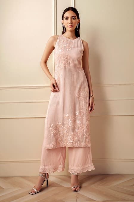 Buy Pink Georgette Embellished Rosette Sequin Work Kurta And Palazzo Set For Women by Sawan Gandhi Online at Aza Fashions. Halter Neck Salwar Suit, Sleeveless Suit Design, Kurti Back Designs, Organza Kurti Designs, Sawan Gandhi, Bali Outfits, Neck Ideas, Kurti Ideas, Ladies Kurta