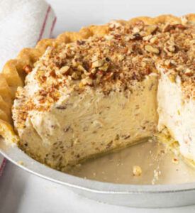 Pecan Cream Pie Pecan Cream Pie, Pecan Recipe, Pie Dip, Vegan Pecan, Butter Pecan Ice Cream, Pecan Ice Cream, Cheese Crust, Cream Pie Recipes, Flaky Pie Crust