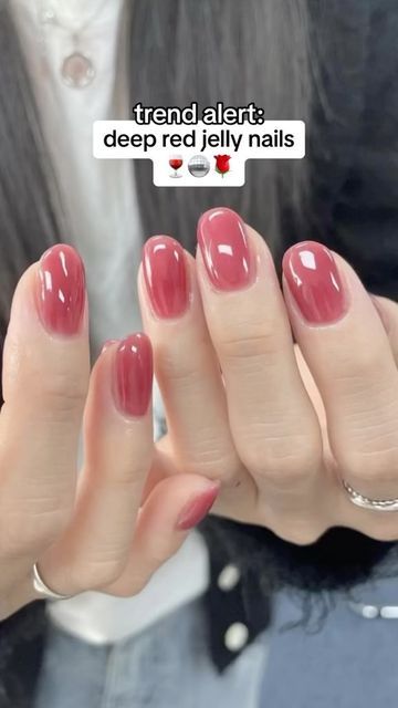 Deep Red Jelly Nails, Jelly Nails Fall, Fall Jelly Nails, Jelly Red Nails, Red Nails For Fall, Jelly Gel Nails, Red Jelly Nails, Gloss Nails, Nails Jelly