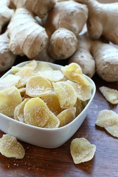 Crystalized Ginger Recipe, Crystallized Ginger, Dessert Aux Fruits, Dancer Workout, Candied Ginger, Ginger Recipes, Dehydrator Recipes, Ginger Root, Fresh Ginger