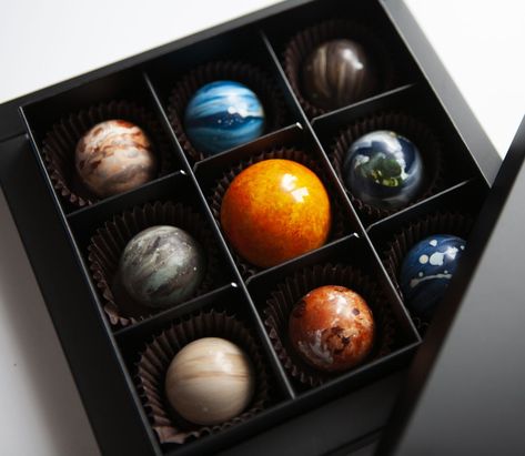 #chocolate #galaxy #candies #space Space Chocolate, Bakery Boxes Packaging, 70s Apartment, Chocolate Galaxy, Chocolate Pralines, Space Candy, Galaxy Chocolate, Chocolate Packaging Design, Chocolate Work