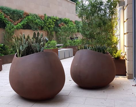 Pots Design, Large Garden Planters, Big Planters, Large Outdoor Planters, Plant Pot Design, Corten Steel Planters, Outside Plants, Contemporary Planters, Large Plant Pots