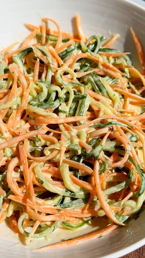 Creamy Cucumber and Carrot Salad Cucumber Carrot Salad, Sweet Carrots, Greek Yogurt Dressing, Coleslaw Salad, Sweet Carrot, Party Snack Food, Creamy Cucumbers, Salad Meal Prep, Yogurt Dressing