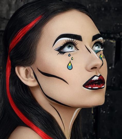 Makeup Artist Erika La' Pearl Hid Her Trans Identity For Years — Here's Why She Tells The World Now Comic Makeup, Pop Art Costume, Halloween Makeup Clown, Fantasy Make-up, Halloweenský Makeup, Halloween Make-up Looks, Pop Art Makeup, Drag Make-up, Halloween Makeup Pretty