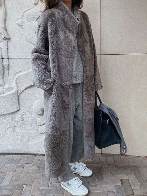 Soft Wool Sweater, Fur Coat Outfit, Neutral Sweaters, Oversized Turtleneck, Solid Sweaters, Stop Thinking, Shearling Coat, Coat Outfits, Sweater Set