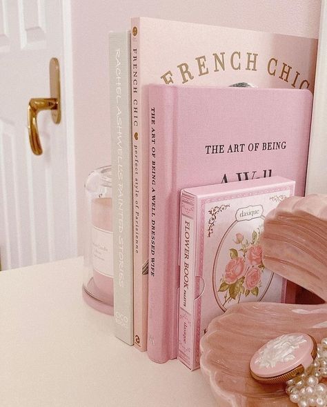 coquette dollette girly soft pink aesthetic romantic academia Academic Aesthetic Pink, Pink Academia Icons, Soft Pink Book Aesthetic, Pink Library Aesthetic, Pink Reading Aesthetic, Pink Books Aesthetic, Book Aesthetic Pink, Iphone Format, Pastel Academia Aesthetic