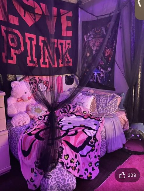 Room Idea Y2k, Trashy Y2k Bedroom Decor, 2000s Room Aesthetic Pink, Pink Room Aesthetic Y2k, 2000s Emo Room Ideas, Monster High Room Aesthetic, 2000 Room Ideas, Mcbling Room Aesthetic, Y2k Room Inspiration