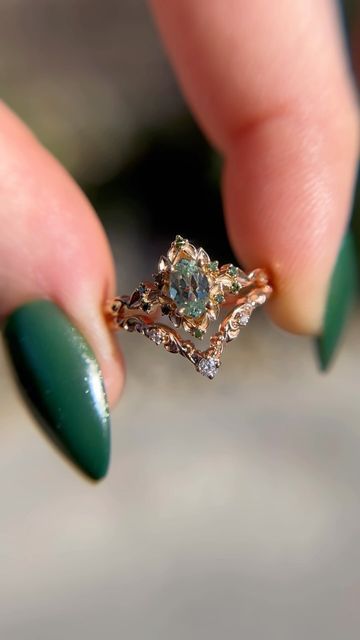 Forest Themed Engagement Ring, Wedding Ring Whimsical, Gold Engagement Ring Dainty, Engagement Rings Witchy, Earthy Rings Engagement, Gem Engagement Rings Vintage, Acotar Engagement Ring, Engagement Rings Alternative, Enchanted Wedding Ring