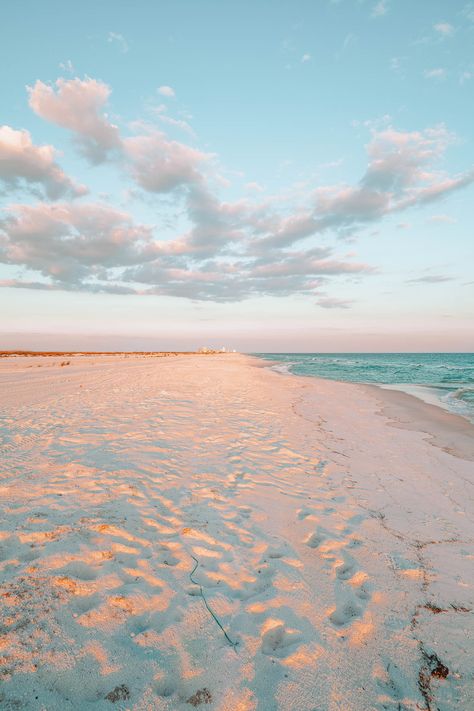 Most Beautiful Beaches In Florida, Pensacola Florida Things To Do In, Things To Do In Pensacola Florida, Summer In Florida, Best Places In Florida, Pensacola Lighthouse, Florida Vibes, Best Beach In Florida, Grad Trip