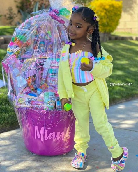 Kids Easter Outfits, Creative Easter Baskets, Kids Gift Baskets, Diy Spa, Instagram Baby, Cute Princess, Beautiful Angel, Black Babies