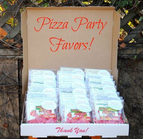 Pizza Party Baby Shower Ideas, Pizza Party Activities, Italy Birthday, Pizza Party Themes, Pizza Party Favors, Pizza Party Decorations, Kids Pizza Party, Pizza Party Birthday, Party Ideas Kids