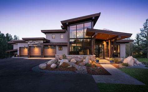 Mountain Modern Getaway Modern Home in Crested Butte, Colorado by DJM… on Dwell Modern Mountain Home Exterior, Slanted Roof, Contemporary Mountain Home, Modern Mountain House, Mountain Modern Home, Mountain Home Exterior, House Roof Design, Rustic House Plans, Rustic Exterior