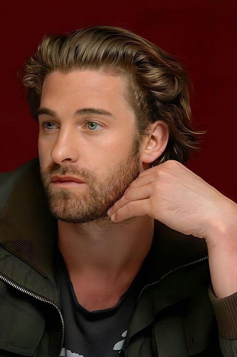 Shaved Head With Beard, Scott Speedman, Face Pic, Prince Dragon, Very Important Person, Mens Hairstyle, Vampire Stories, Face Pictures, The Originals Characters