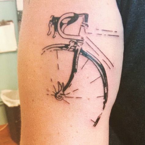 50 Cool Bicycle Women Tattoo Ideas to Make a Style Statement Cycling Tattoo Bicycles, Luis Tattoo, Cycle Tattoo, Sztuka Science Fiction, Cycling Tattoo, Camera Tattoo Design, Women Tattoo Ideas, Bicycle Tattoo, Bike Tattoos