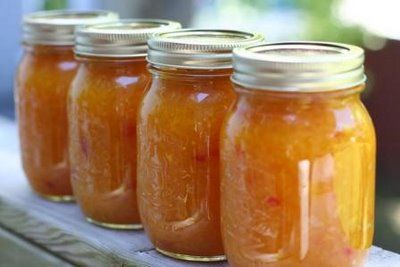 Onion Jelly, Onion Relish Recipe, Canning Cabbage, Relish Recipe, Vidalia Onion, Canning Pickles, Canning Food, Canning Jam, Tomato Basil Sauce