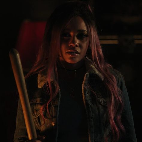 Toni Topaz season 4 Jade West Style, Toni Topaz, Jade West, Vanessa Morgan, Season 4, Topaz, Wonder Woman, Leather Jacket, Leather