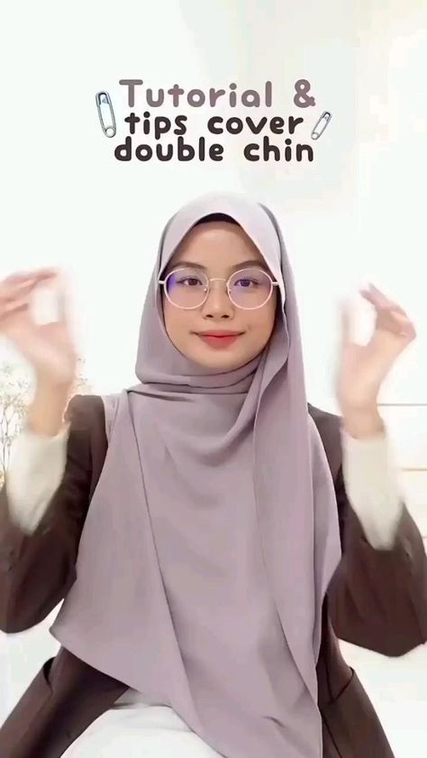 Hijab Tutorial With Glasses, Square Hijab Tutorial, Pashmina Jersey, Style Hijab Simple, Fesyen Islam, Simple Hijab Tutorial, Tutorial Hijab Pashmina, Stile Hijab, Simple Hijab