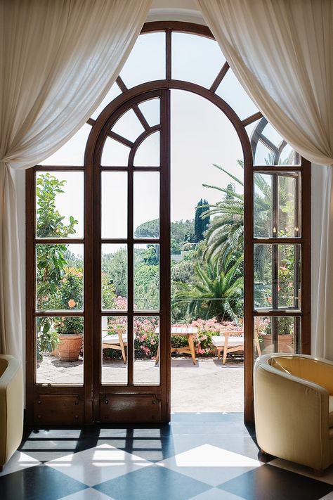 Belmond Hotel Splendido review, Portofino | CN Traveller Kidney Shaped Pool, Belmond Hotels, Italy Hotels, 타이포그래피 포스터 디자인, Romantic Retreat, The Cloisters, Hotels And Resorts, Verona, Best Hotels