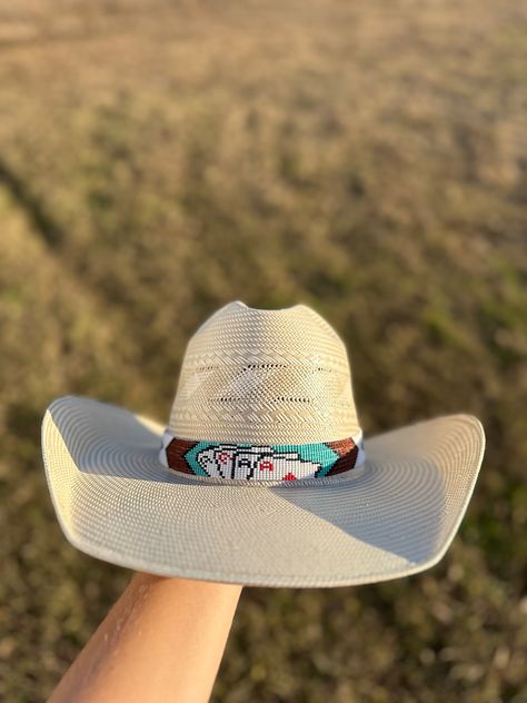 This 4 Ace's, beaded hat band will bring to your western look. Featuring bright, intricate beading, this hat band will bring a pop of color and texture to your wardrobe. Make a statement with this unique accessory. -The Beaded Portion of the Hat band is 17 1/2 inches. -The leather adds a extra 12 inches. The leather ties make the hat band adjustable to your hat. -The length of the entire band is 30 inches. (Hat is not included) I do the Beaded work and my boyfriend does the leather work of the h Country Hat Aesthetic, Beaded Cowboy Hat Bands Diy, Cowgirl Hat Bands, Beaded Belts Western, Western Hat Bands, Cowgirl Hat Outfit, Western Hat Styles, Cowgirl Hats Western, Cowboy Hat Styles