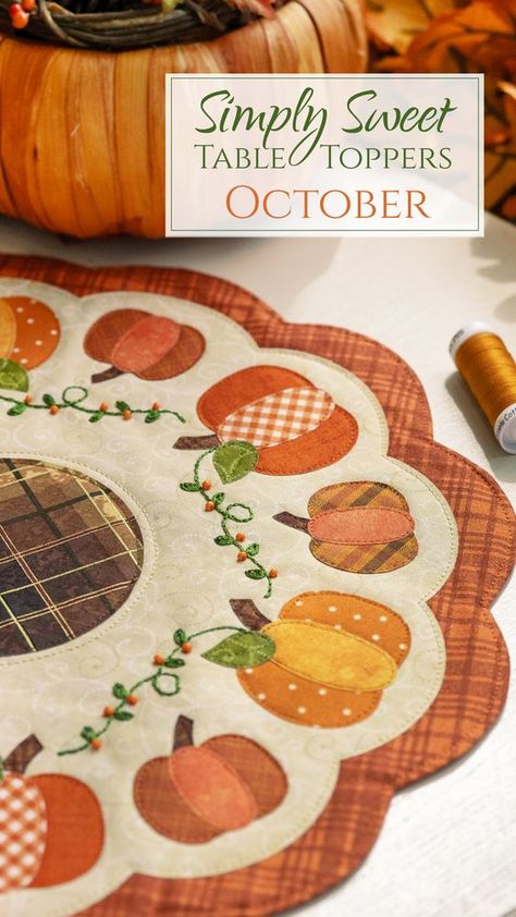 Fall Applique, Halloween Quilt Patterns, Fall Sewing Projects, Fall Quilt Patterns, Table Topper Patterns, Wool Felt Projects, Fall Sewing, Quilted Table Runners Patterns, Sewing Machine Projects