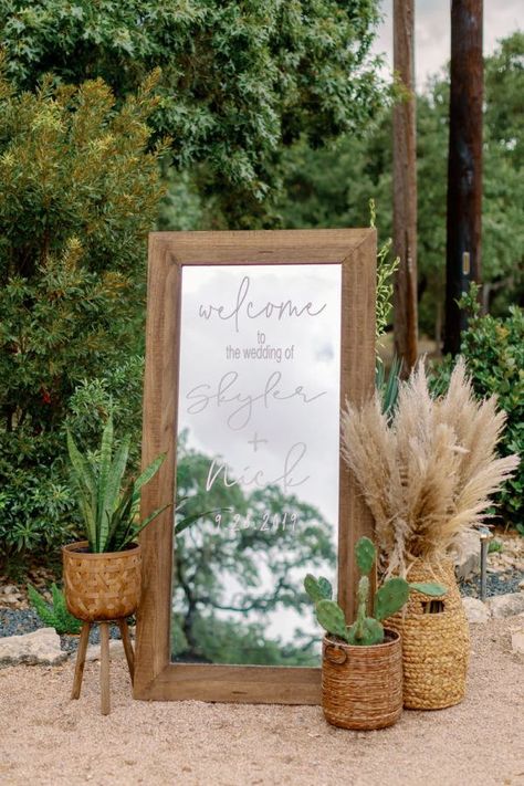 We're convinced southern weddings are the best ones out there, and this one at Austin wedding venue The Addison Grove just pushed us over the edge! #austinweddingvenues #texaswedding #bohoweddingflowers #bridesmaids Austin Wedding Venues, Future Wedding Plans, Outdoor Wedding Decorations, Southern Weddings, Wedding Welcome Signs, Wedding Cake Designs, Austin Wedding, Wedding Mood, Wedding Signage