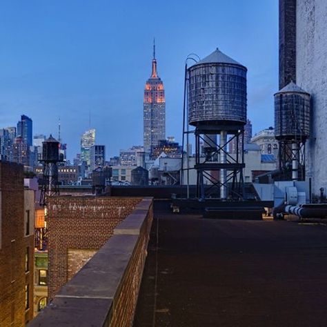 Water Tower Aesthetic, Nyc Rooftop Aesthetic, Rooftop Background, Rooftop Building, Top Of Building, Building Rooftop, New York City Rooftop, Rooftop City, New York Rooftop