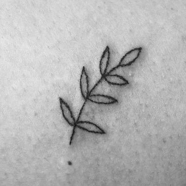 Flower Stick And Poke Tattoo, Flower Stick N Poke, Stick And Poke Tattoo Flower, Cute Stick And Pokes, Flower Stick And Poke, Cute Stick And Poke Tattoo, Simple Stick And Poke Tattoo, Stick N Poke Tattoos, Tiny Flower Tattoos