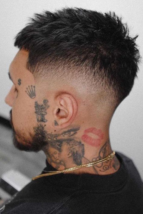 18 Neat And Modern Temp Fade Ideas To Accentuate Your Style Beard Haircut Hairstyles, Haircut Ideas For Short Hair Men, Unique Fade Haircut, Best Messy Hairstyles Men, Modern Fade Men Hair, Mens Low Fade Haircut Short, Mens Midfade Haircut, Texture Fade Haircut, Design Fades For Men