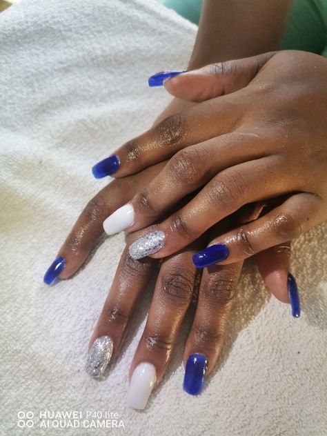 Royal Blue And White Wedding Nails, White Nails With Royal Blue Accent, White Blue Silver Nails, Royal Blue Nails With Silver Accent, Royal Blue And White Nails, Cobalt Blue And Silver Nails, Royal Blue Nails Designs, Blue And White Nails, Royal Blue Nails