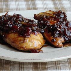 Chicken in Balsamic Cherry Sauce Balsamic Recipes Dinners, Cherry Sauce Recipe, Balsamic Cherries, Balsamic Pasta, Balsamic Glaze Recipes, Balsamic Chicken Recipes, Balsamic Sauce, Cherry Sauce, Balsamic Recipe